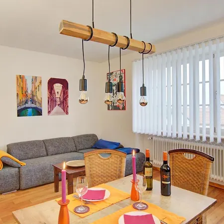 Ferienwohnung Am Alten Rathaus Neustadt an der Weinstraße Exterior foto